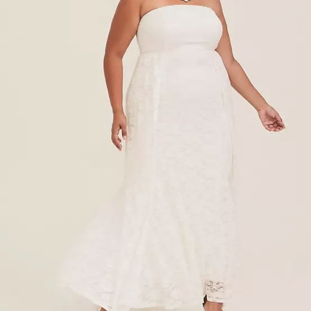 2X (18) PLUS SIZE Wedding Dress NWT